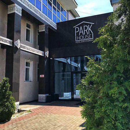 Hotel Park House Taldykorgan Exterior foto